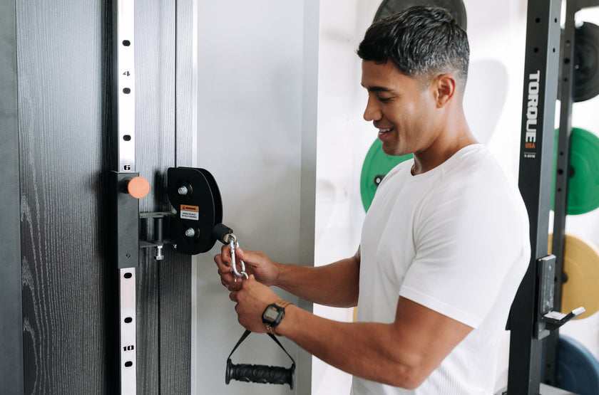 Free-Standing F9 Functional Trainer