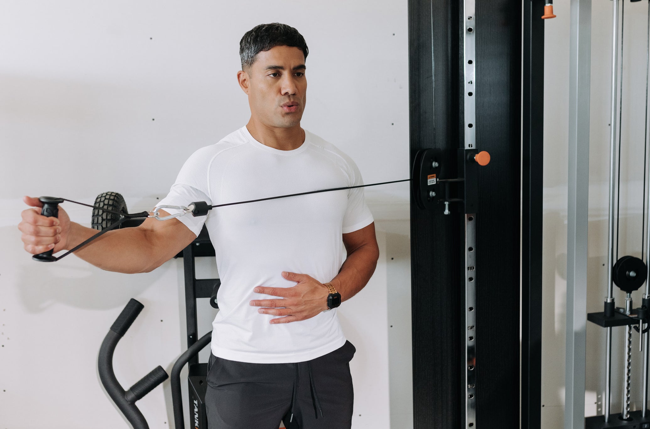 Free-Standing F9 Functional Trainer