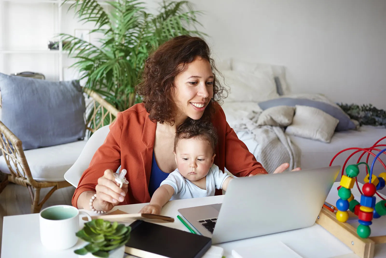 How to Stay Motivated to Workout at Home: Expert Tips