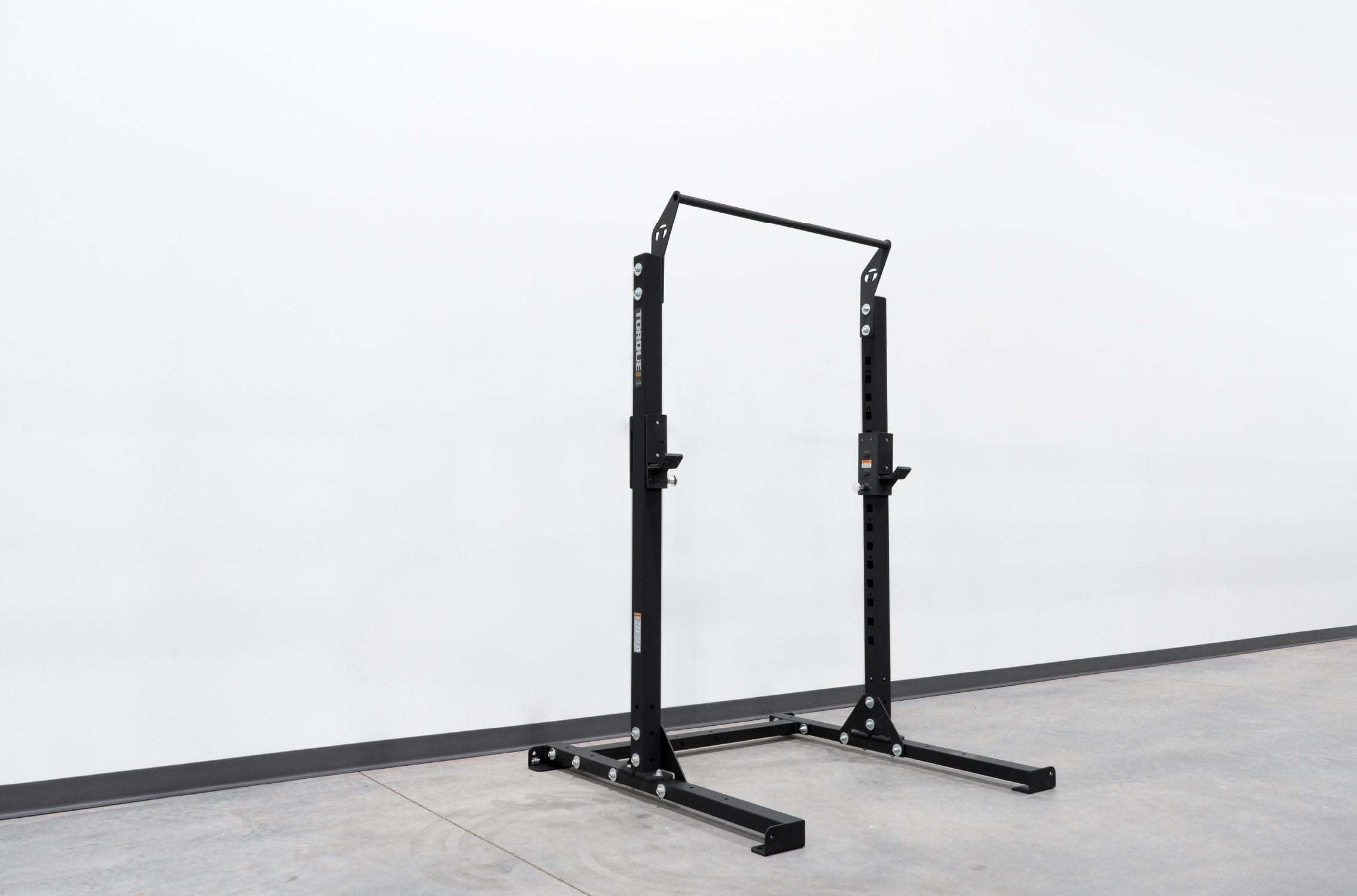 Short Squat Rack with Pull-Up Bar Torque Fitness